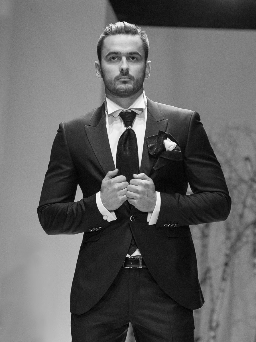 Muško elegantno svečano svadbeno odijelo Martin Arbanas