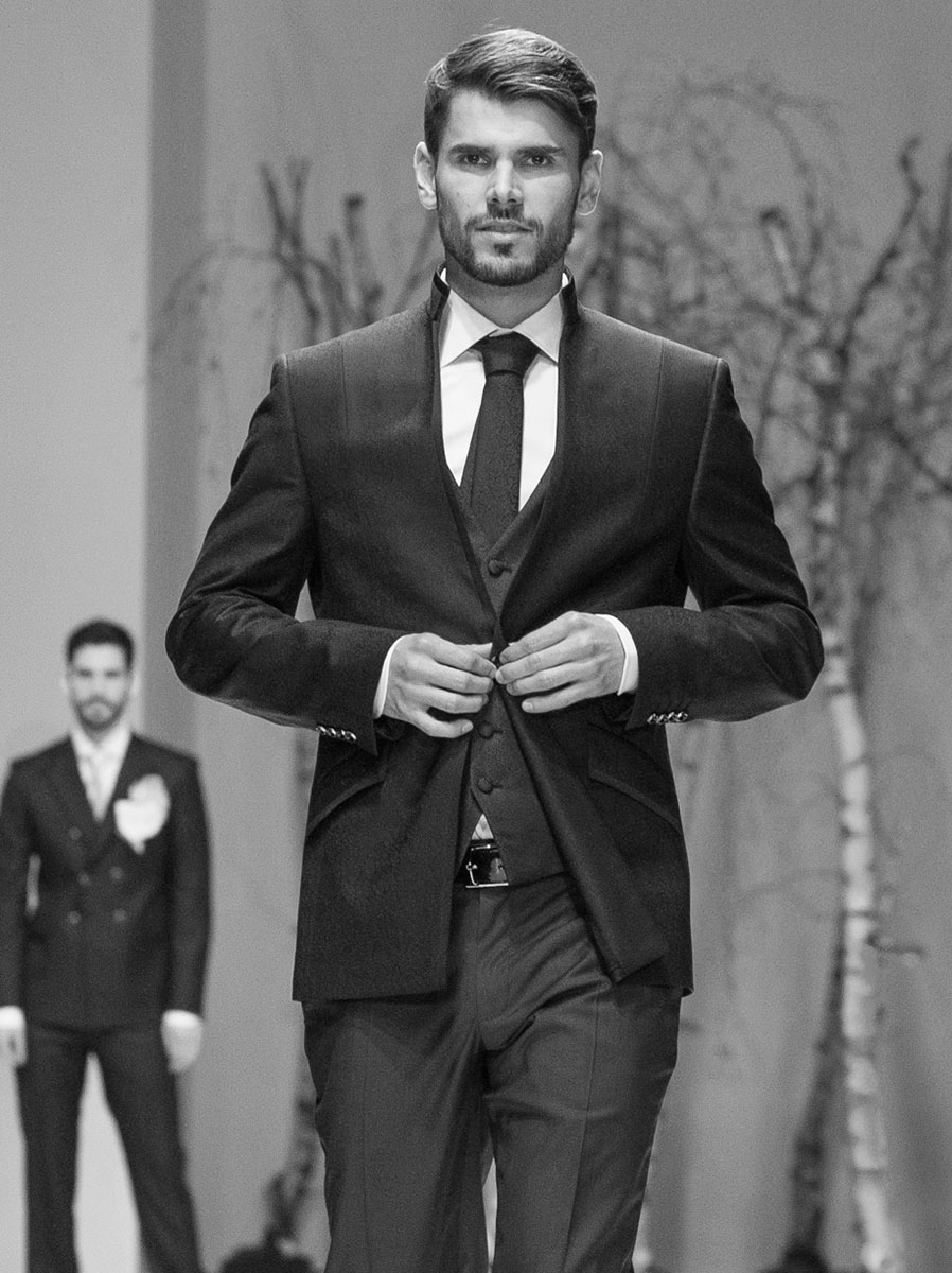 Muško elegantno svečano svadbeno odijelo Martin Arbanas